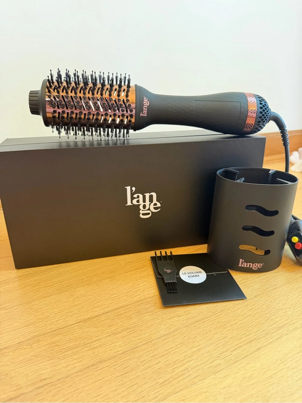 L'ange - Le Volume 2 in 1 Titanium Brush Dryer 60mm, Black