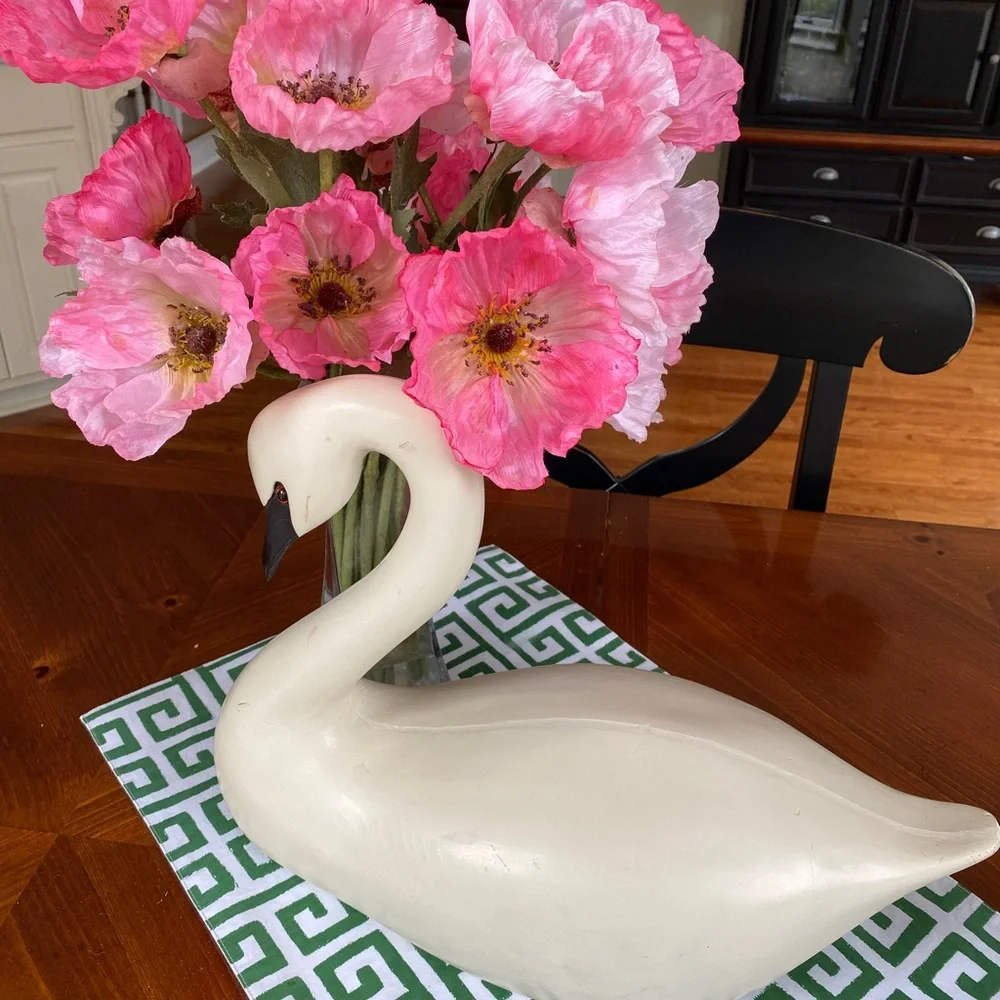 N/A glass vase