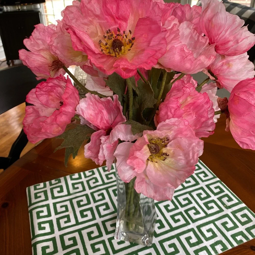 N/A glass vase
