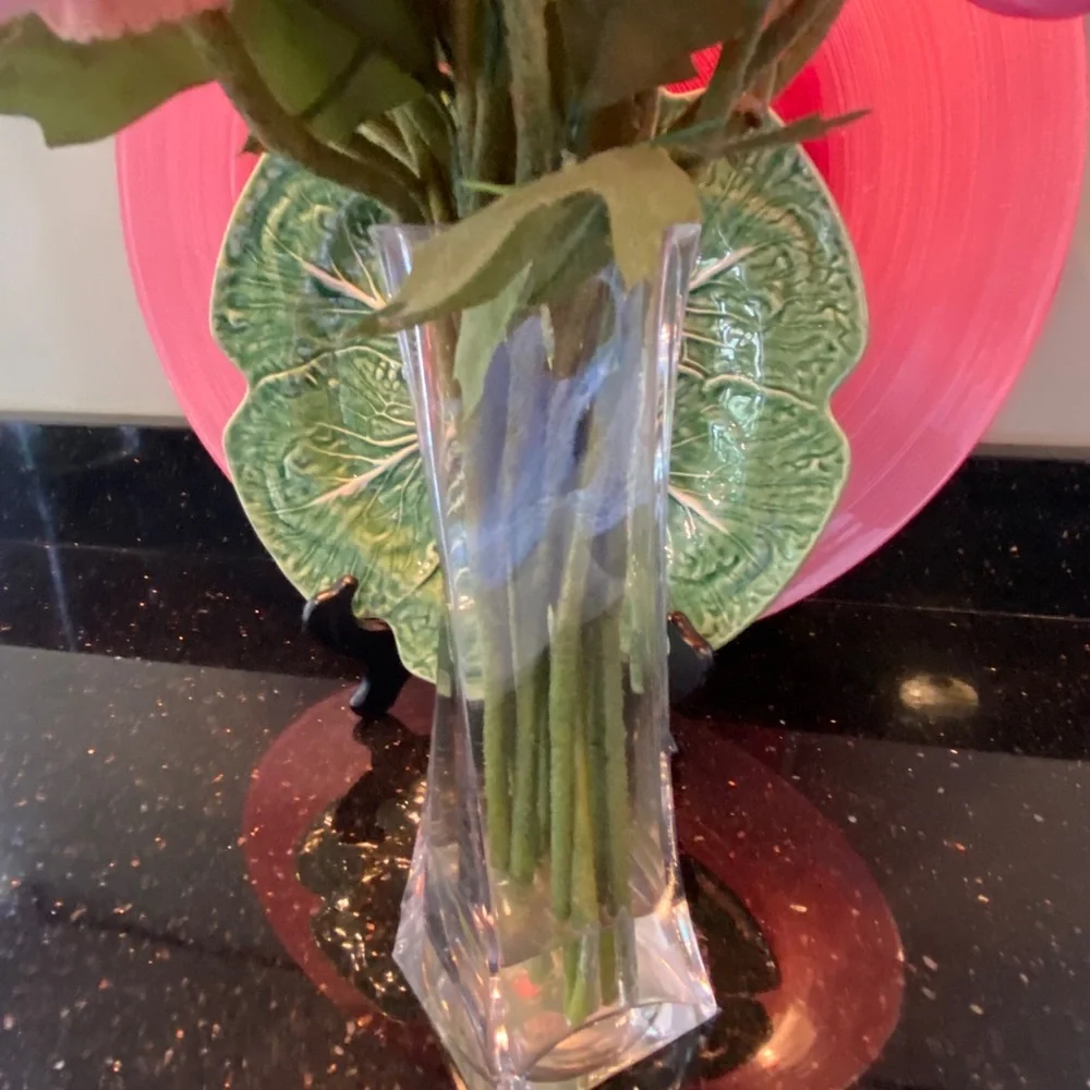 N/A glass vase