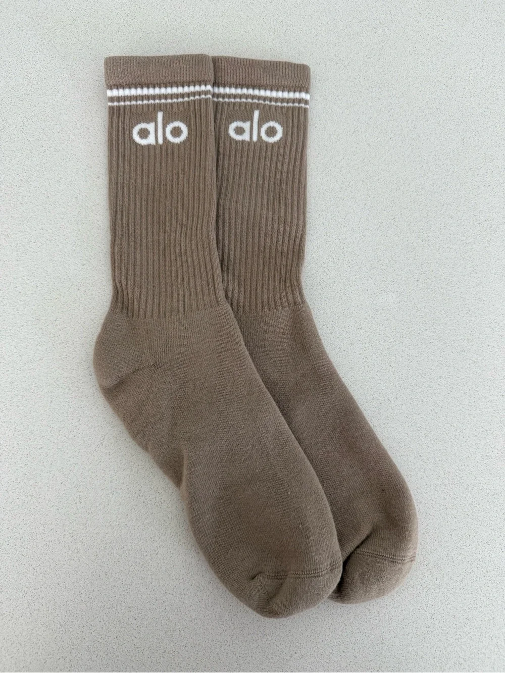 Alo Crew Socks in Brown with White Logo