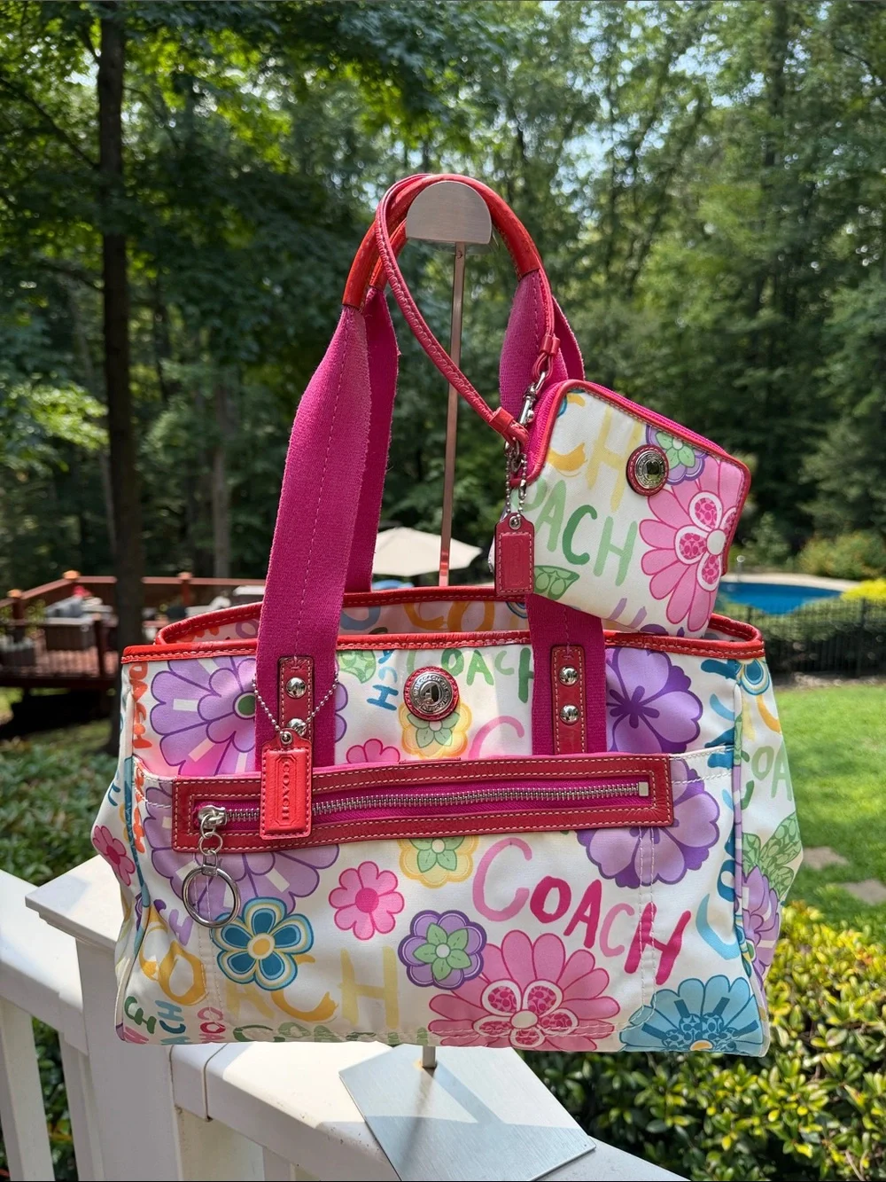 Coach callout small