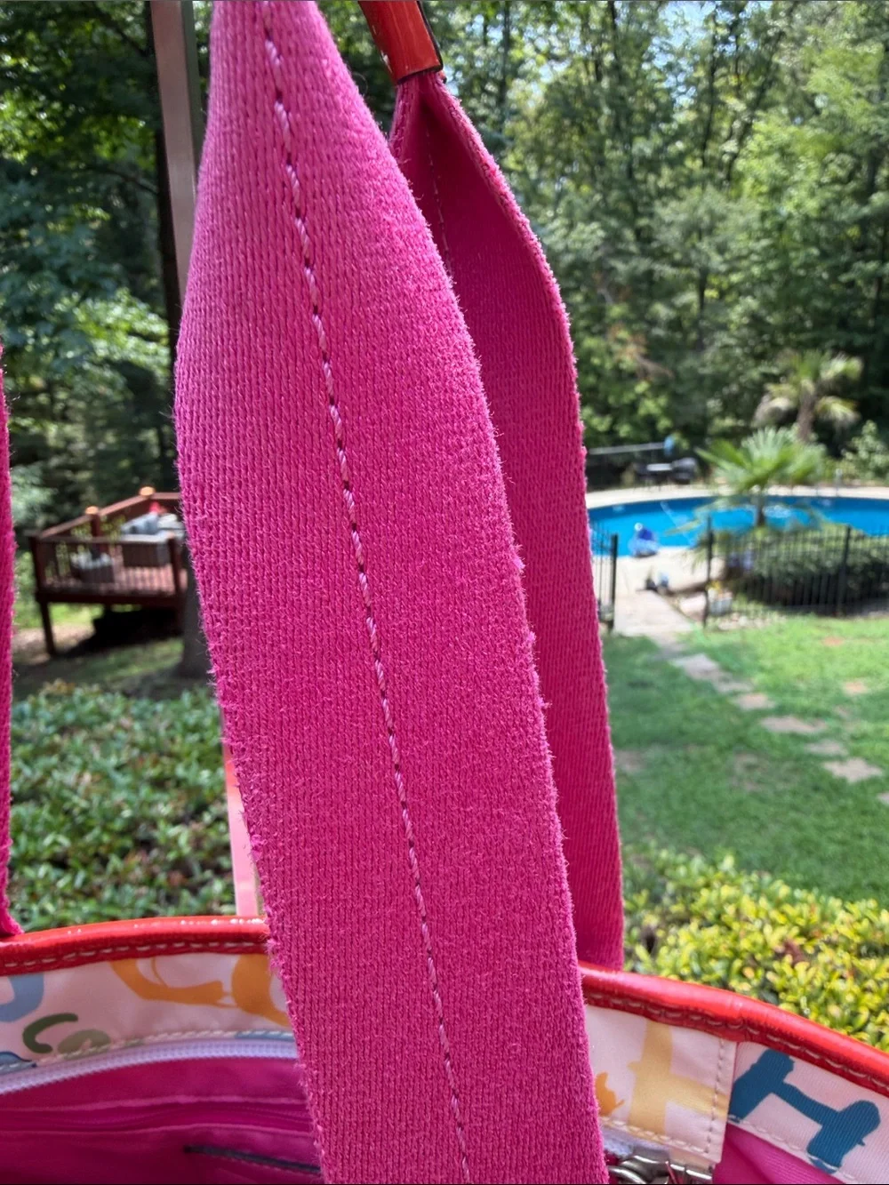 Coach callout small