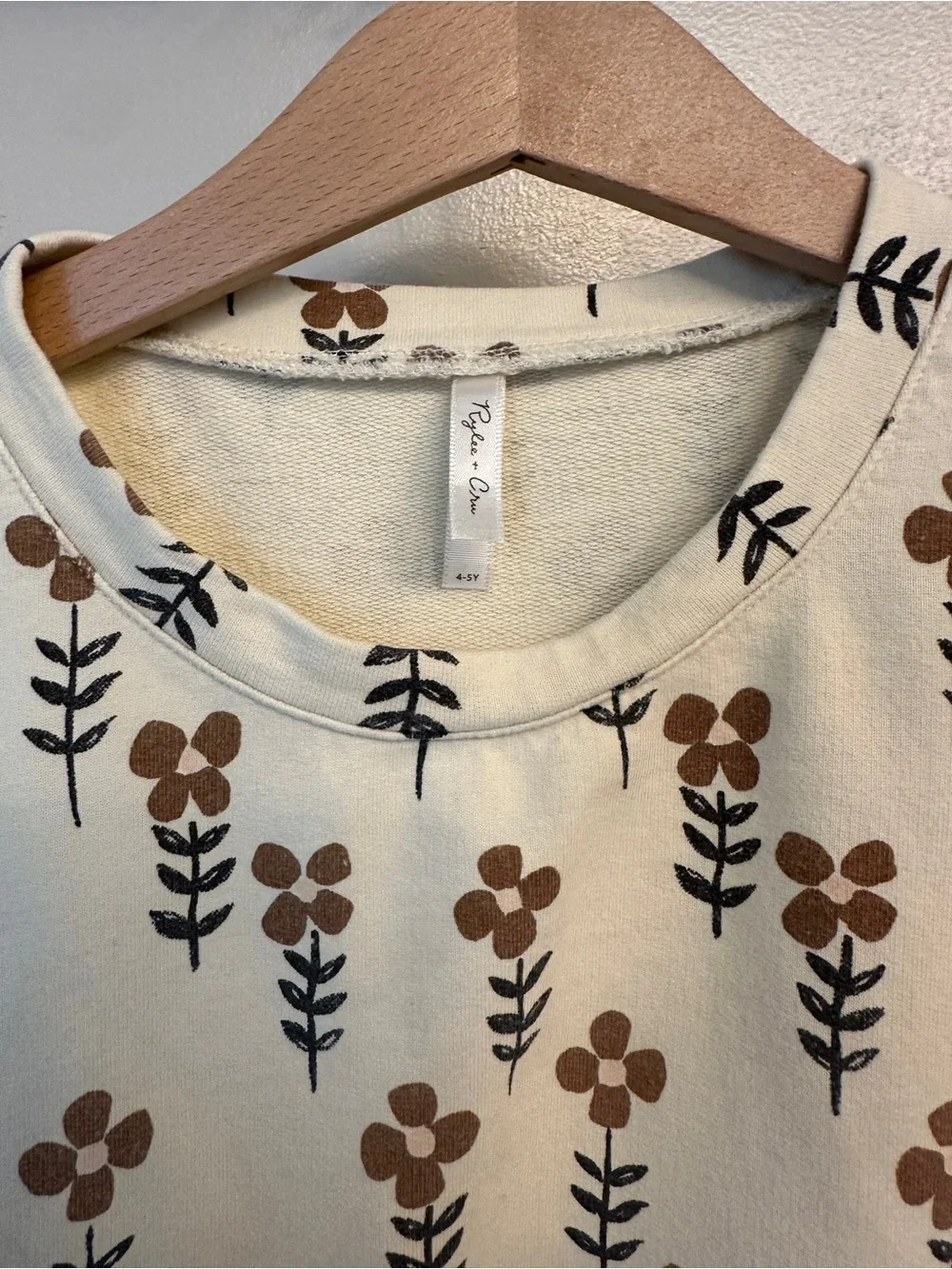 Rylee + Cru crew stem casual