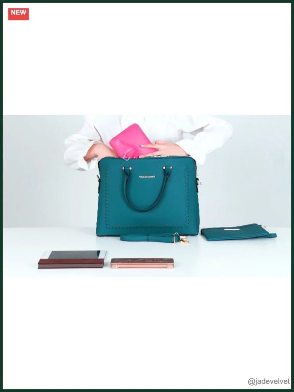 N/A shoulder external tote