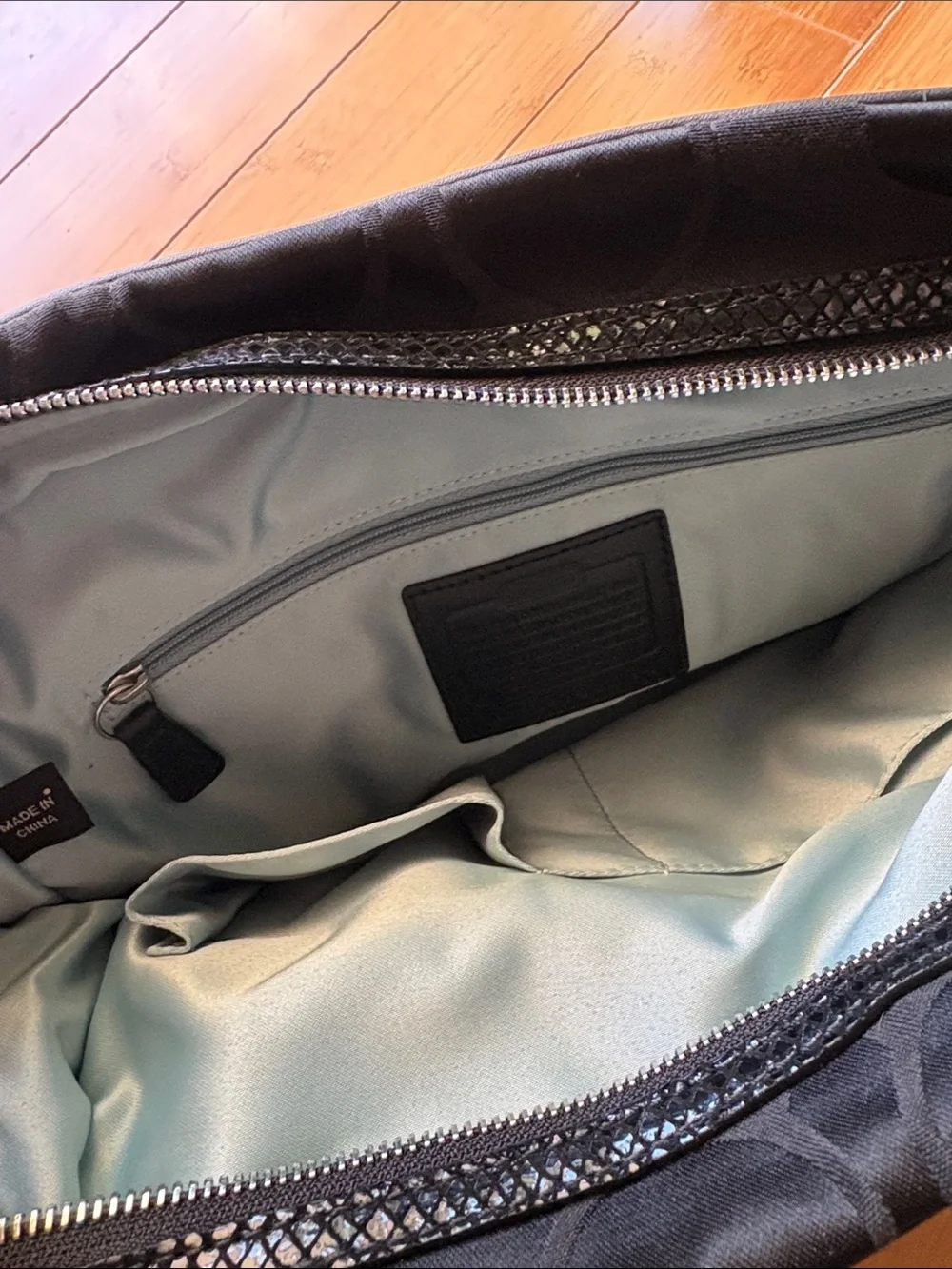 Coach classic shoulder