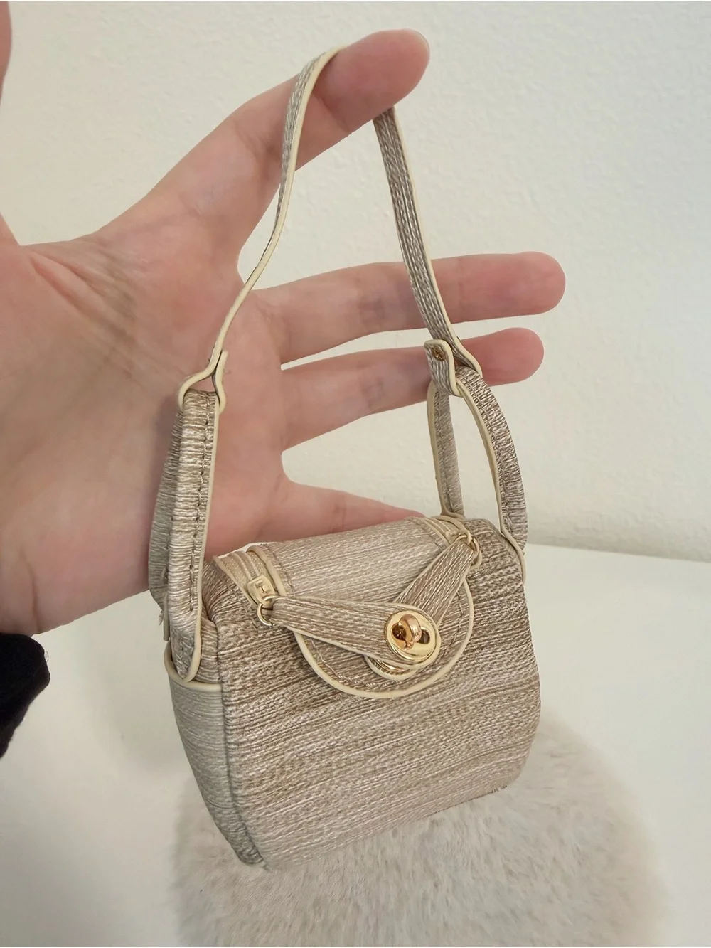 N/A mini woven