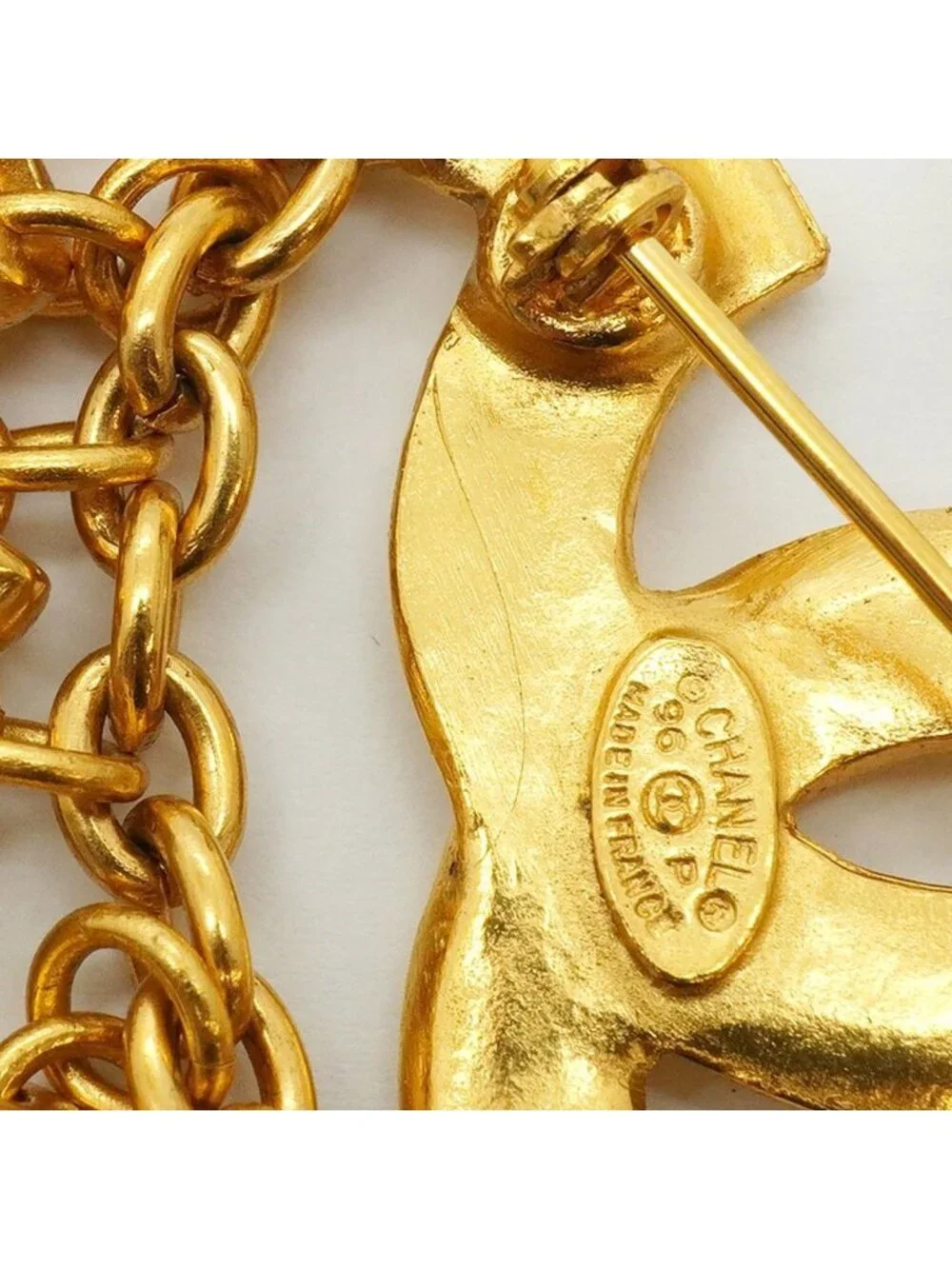 CHANEL brooch vintage