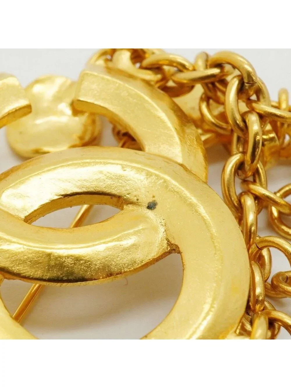 CHANEL brooch vintage