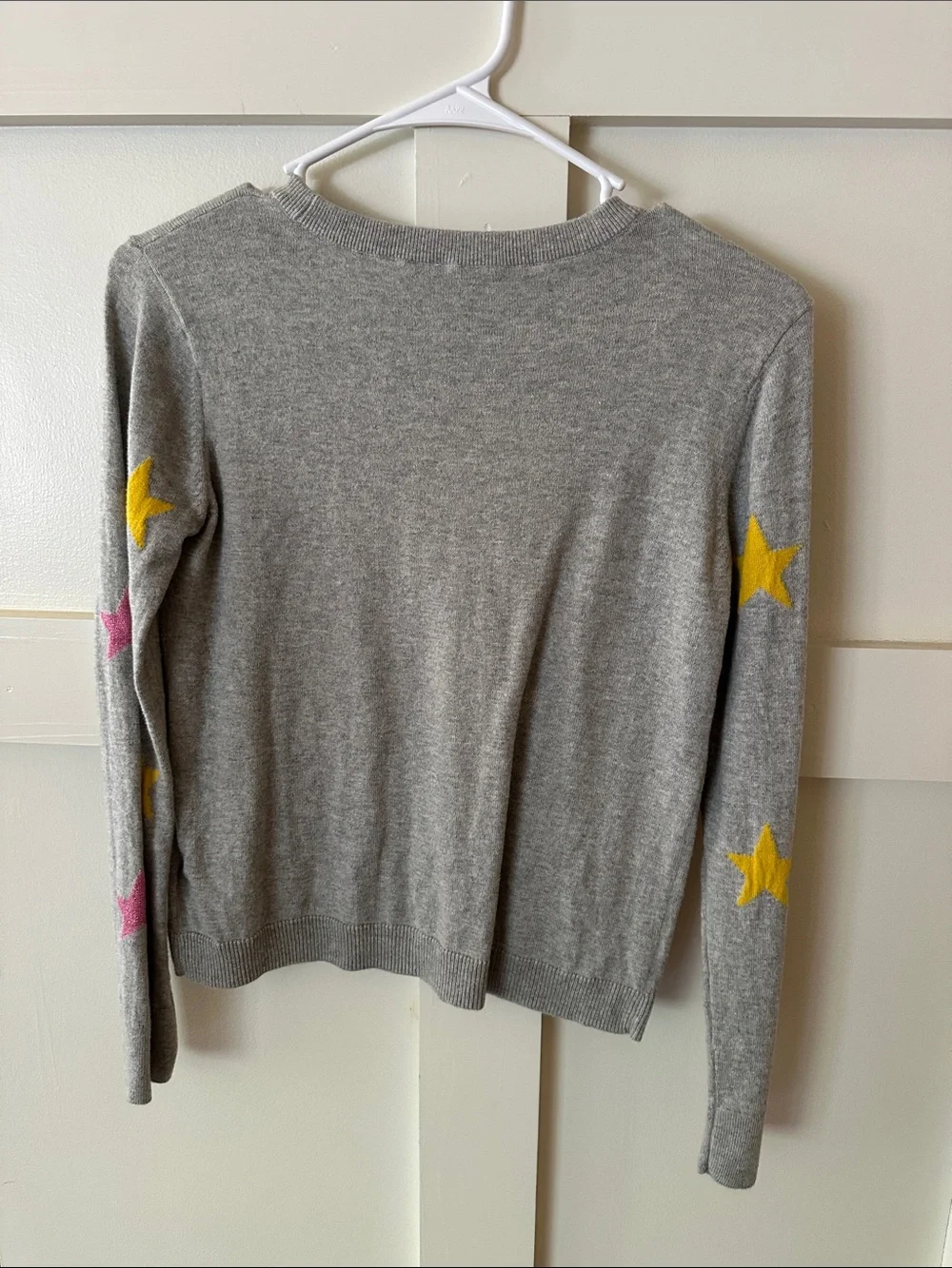 GAP light gray