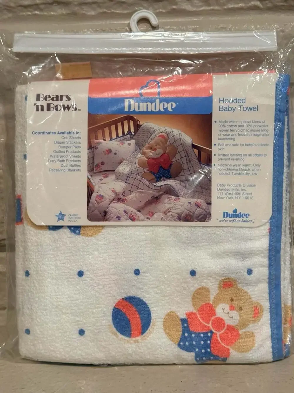 Vintage Dundee Bears 'n Bows Hooded Baby Towel, 30 x 35” Woven Terrycloth