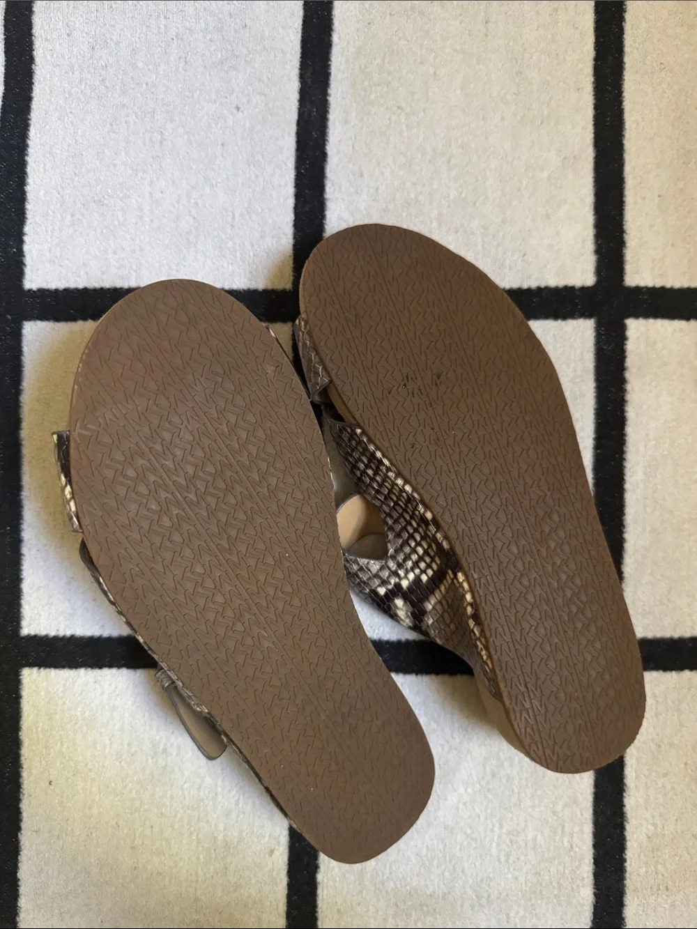 Michael Kors footbed neutral pair