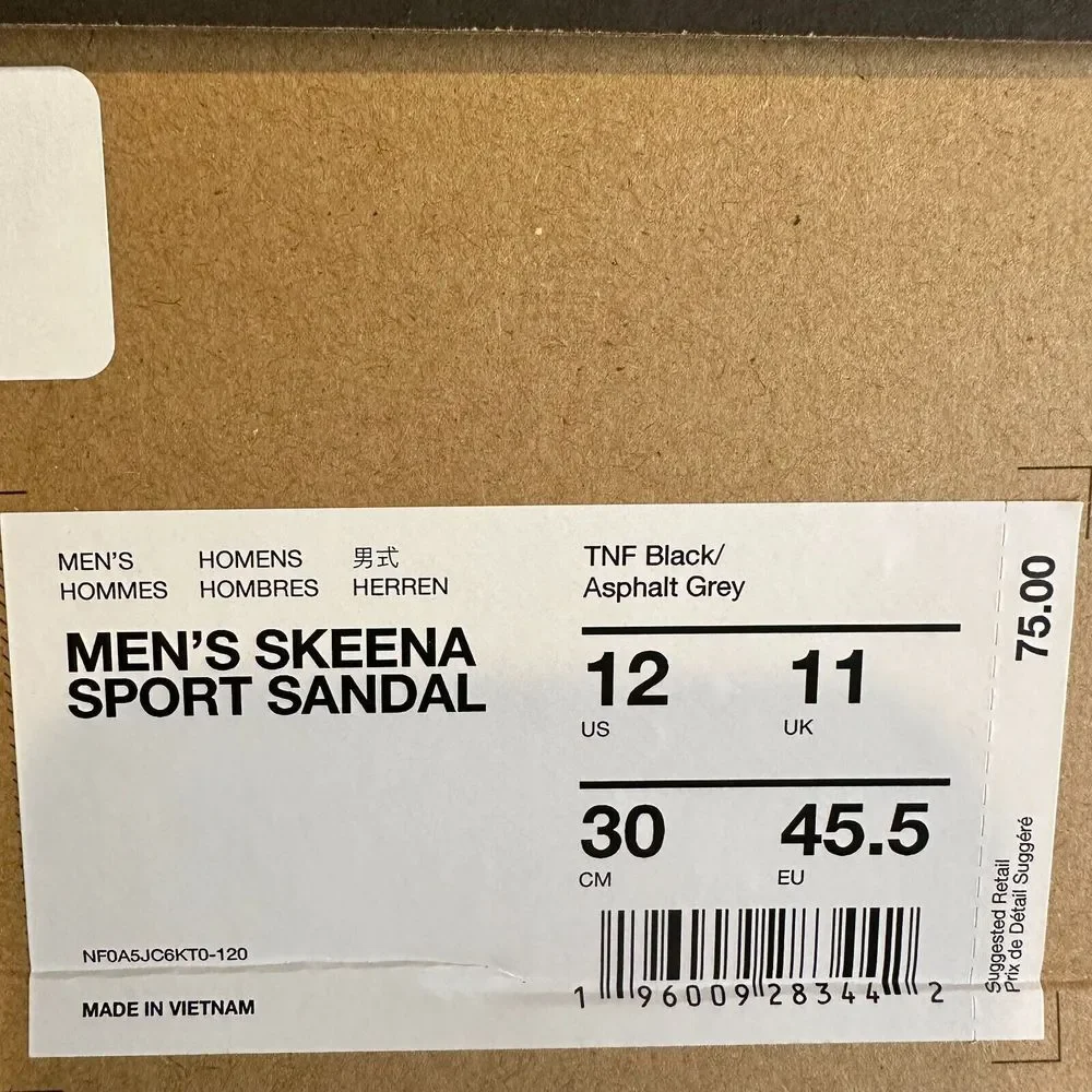 New NIB Mens The North Face Skeena‎ Sport Strappy Black Clear Sandals Size 12 M