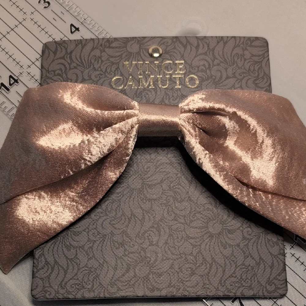 Vince Camuto enhance your
