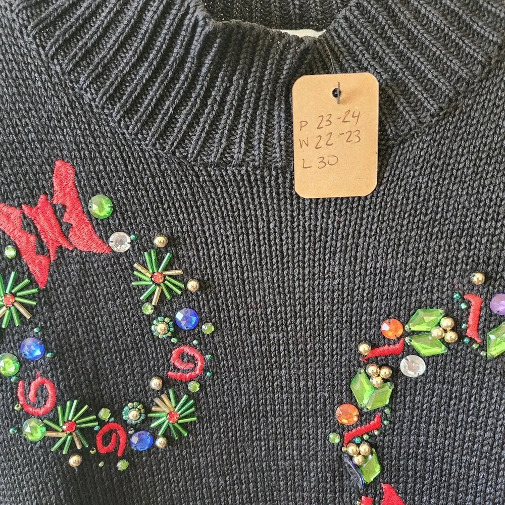 Black with bejeweled wreaths, ugly Christmas sweater size large crew neck