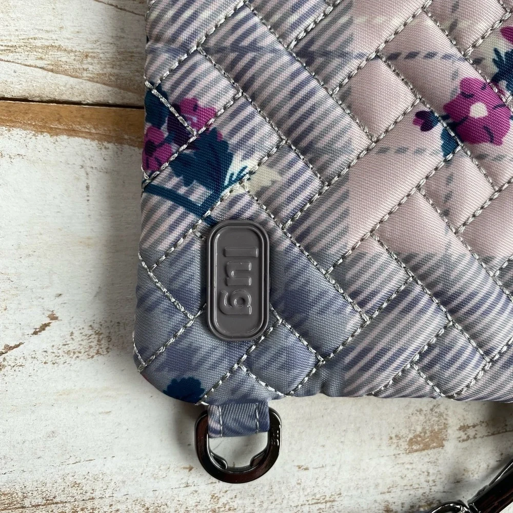 lug this peekaboo