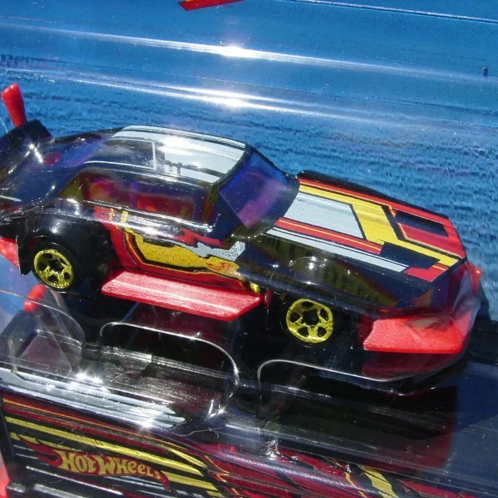 Hot Wheels racing thrills play