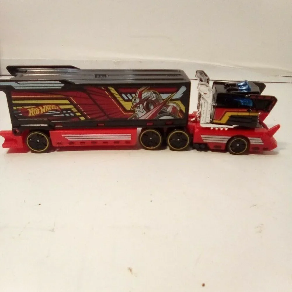 Hot Wheels track red