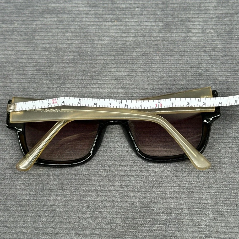 Cole Haan model haan
