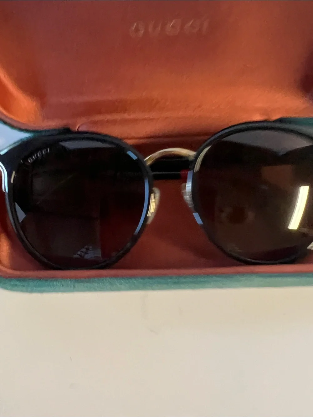 Gucci stylish round