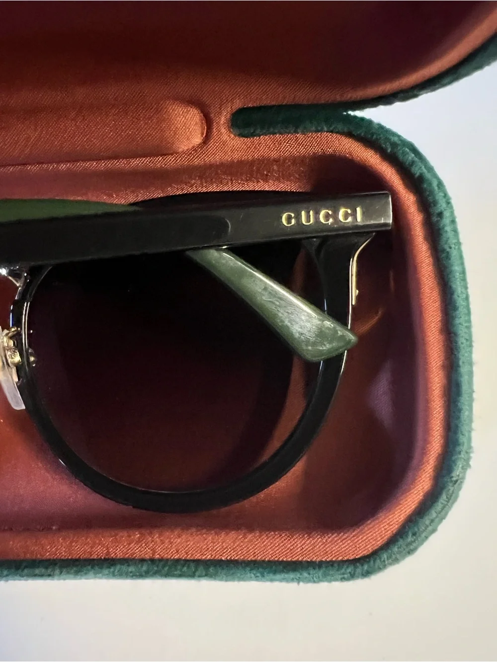 Gucci stylish round