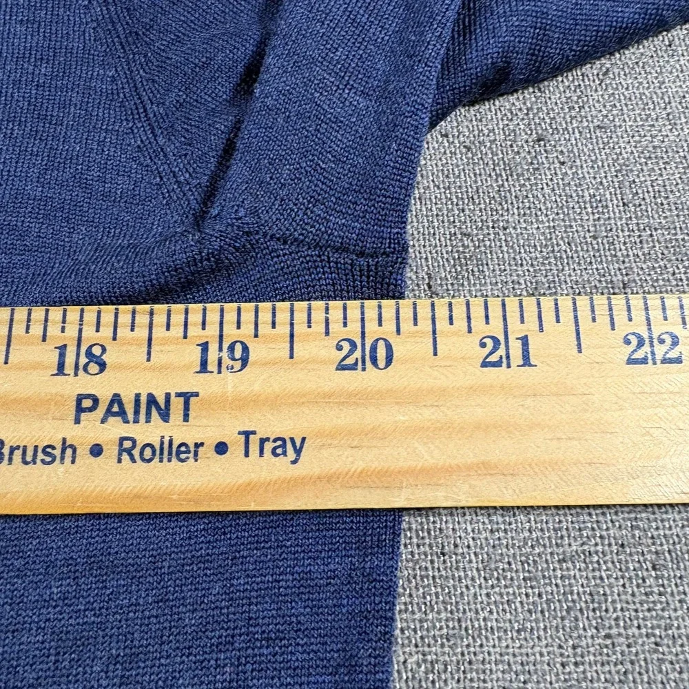 Uniqlo neck sweater