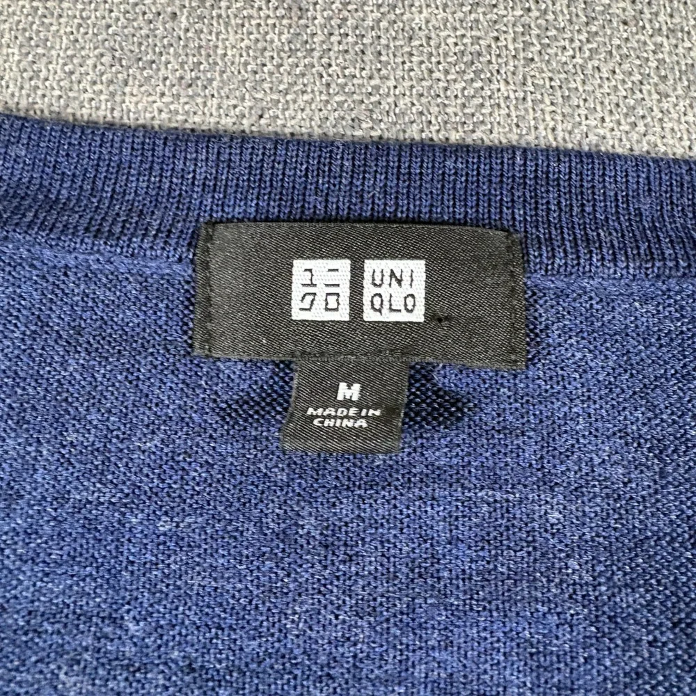 Uniqlo neck sweater