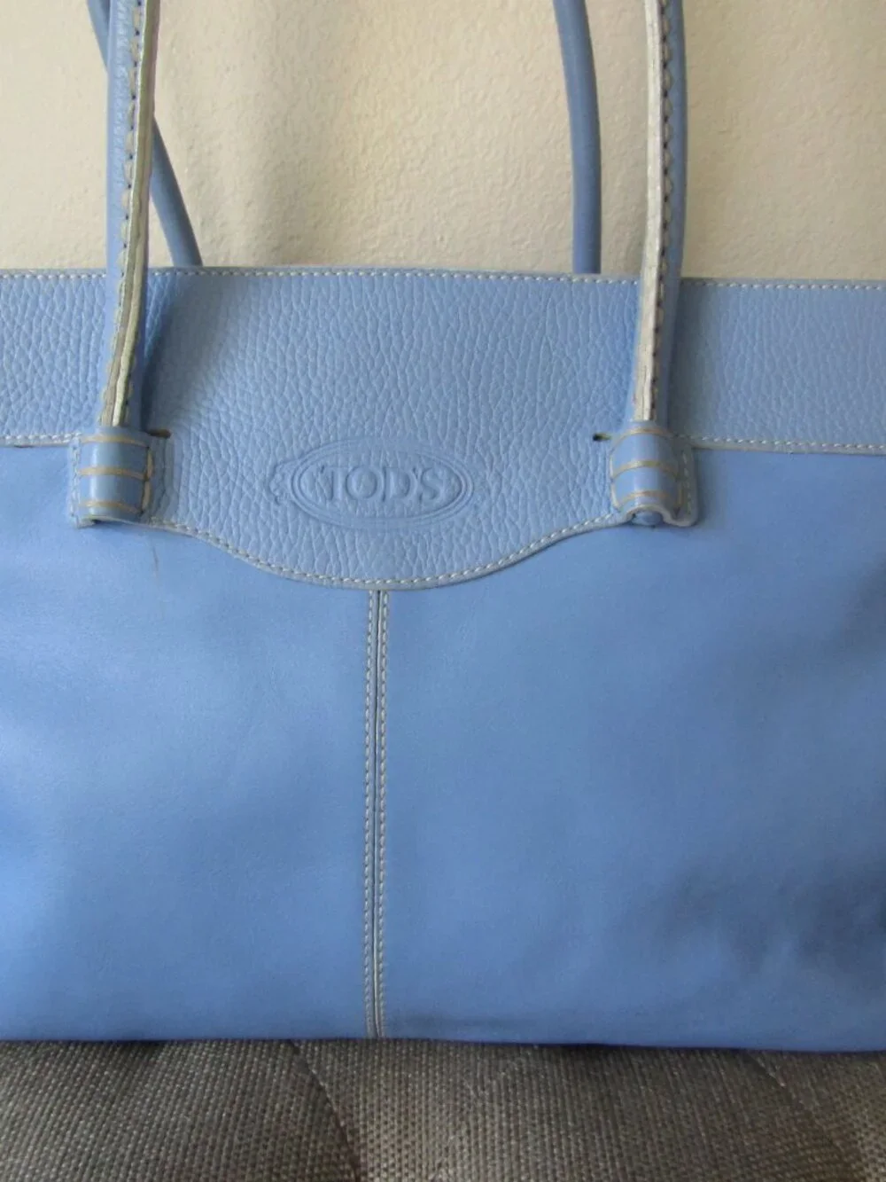 Tods structured leather
