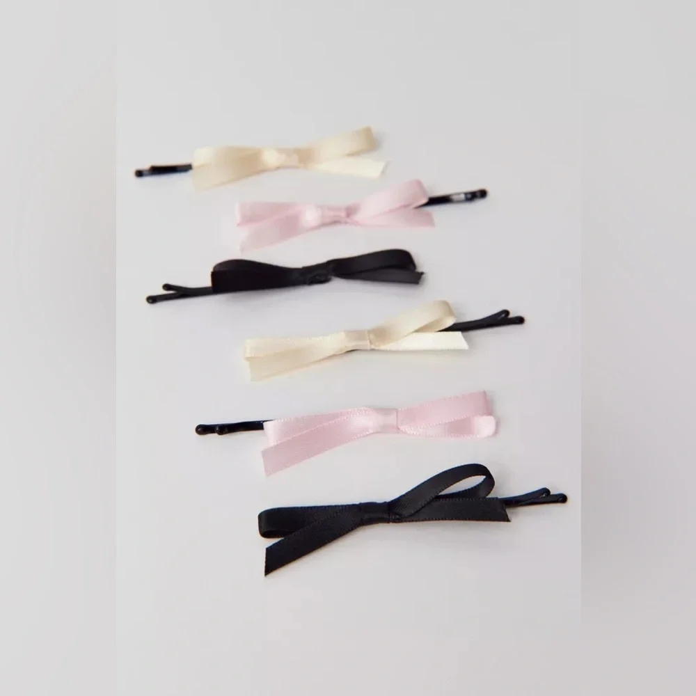 Urban Outfitters nwt satin