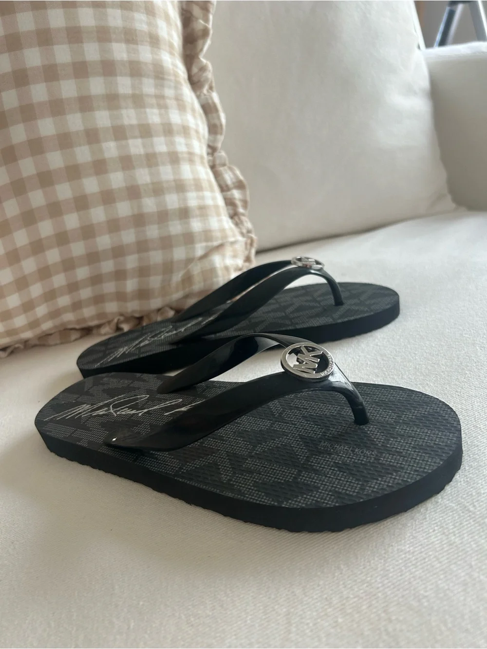Michael Kors never worn