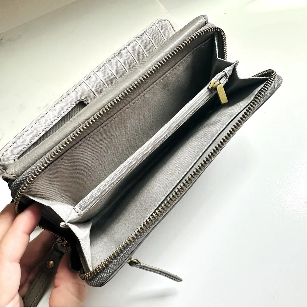 Fossil Gray Large Leather Wallet