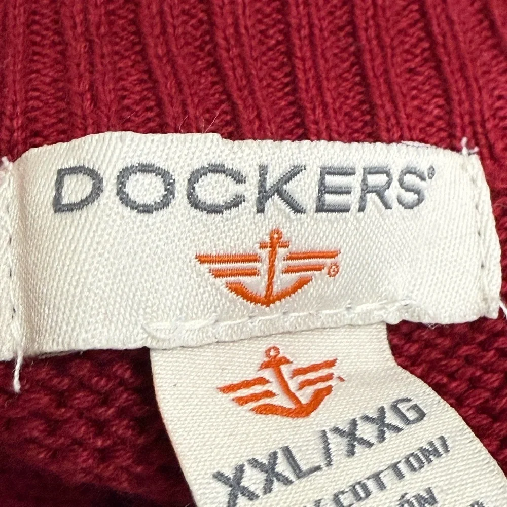 Dockers vibrant red