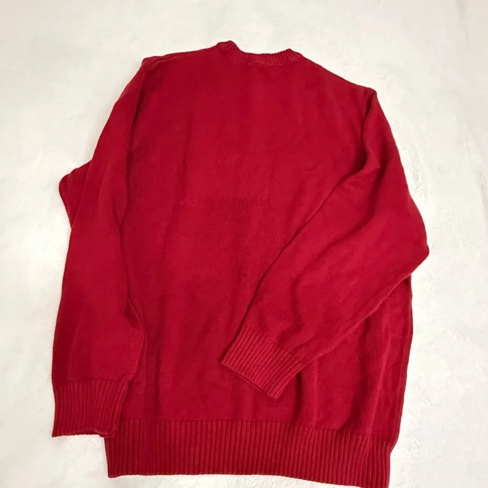 Dockers vibrant red