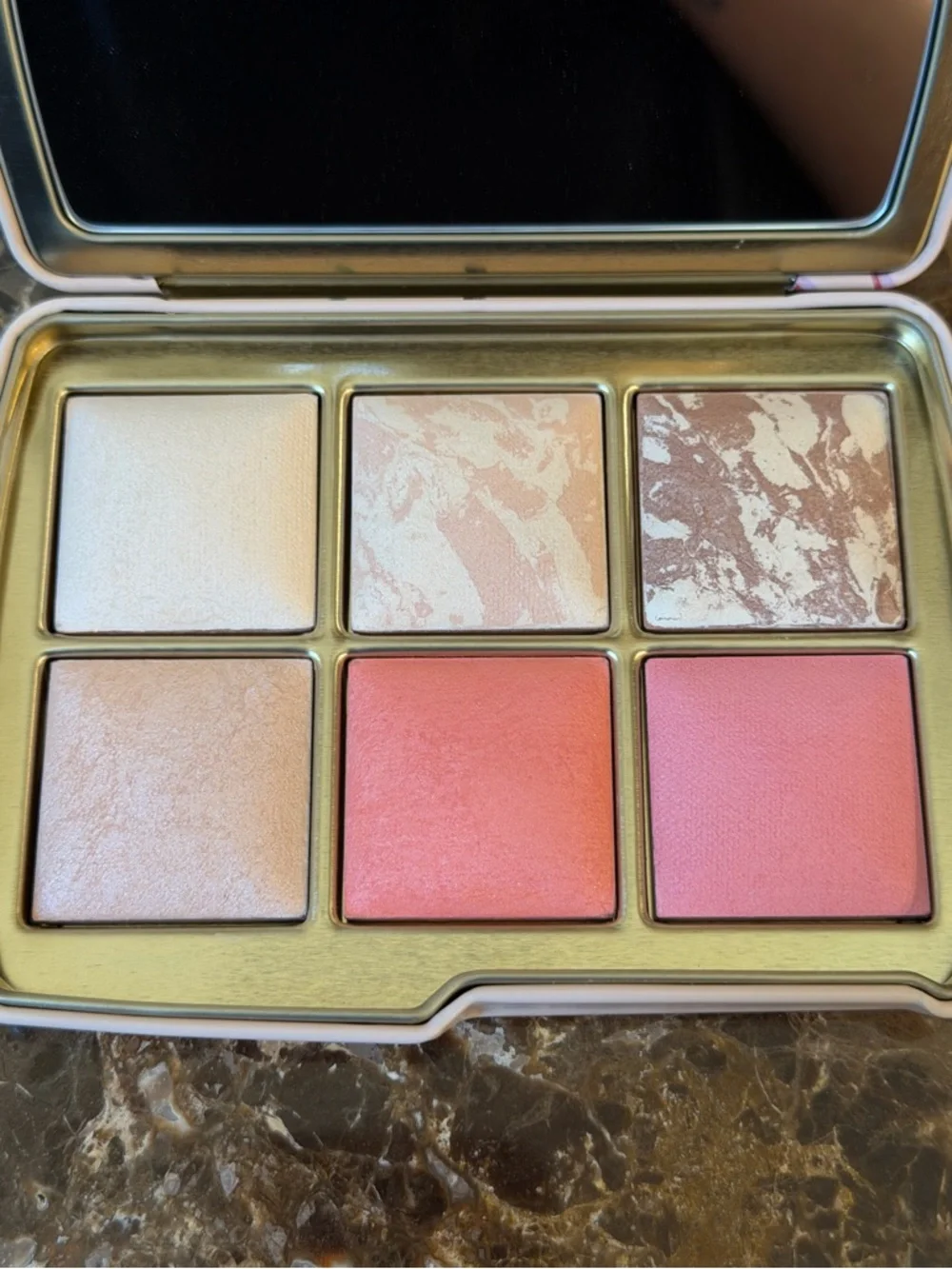 Hourglass limited edition