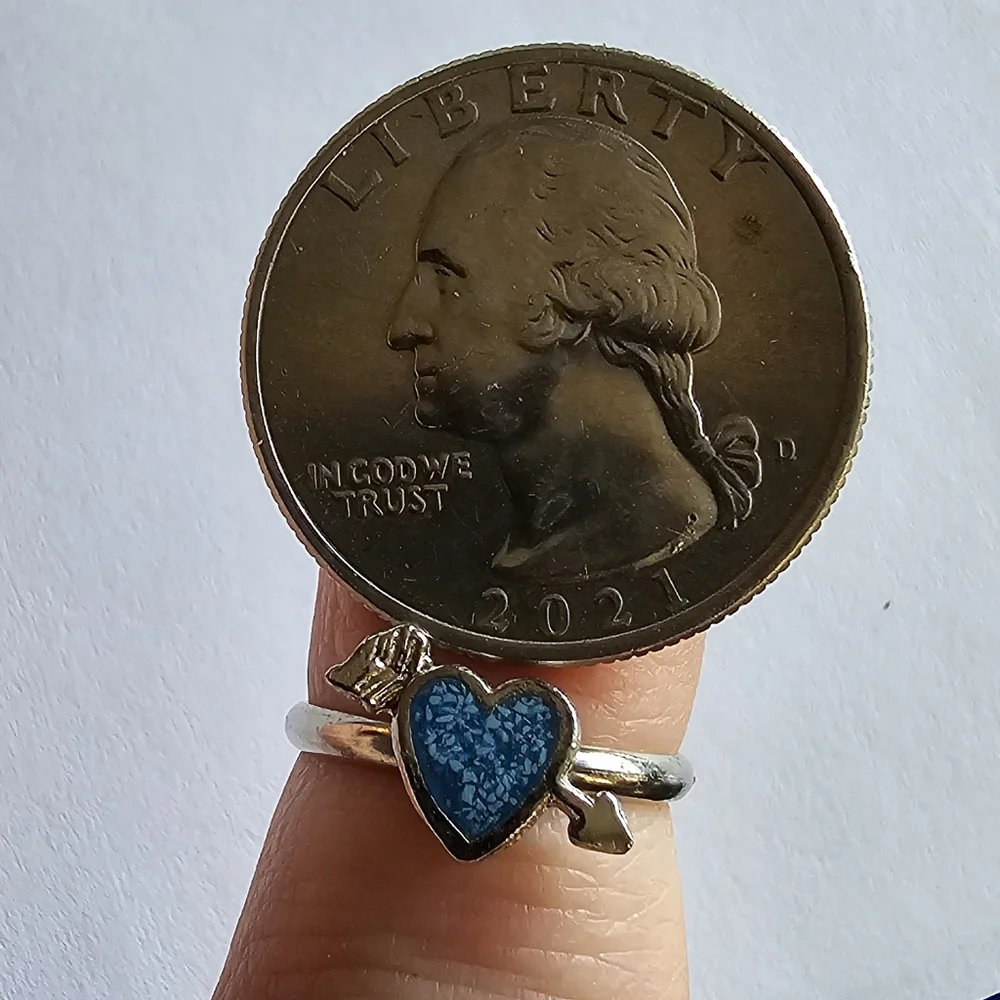 Vintage heart arrow