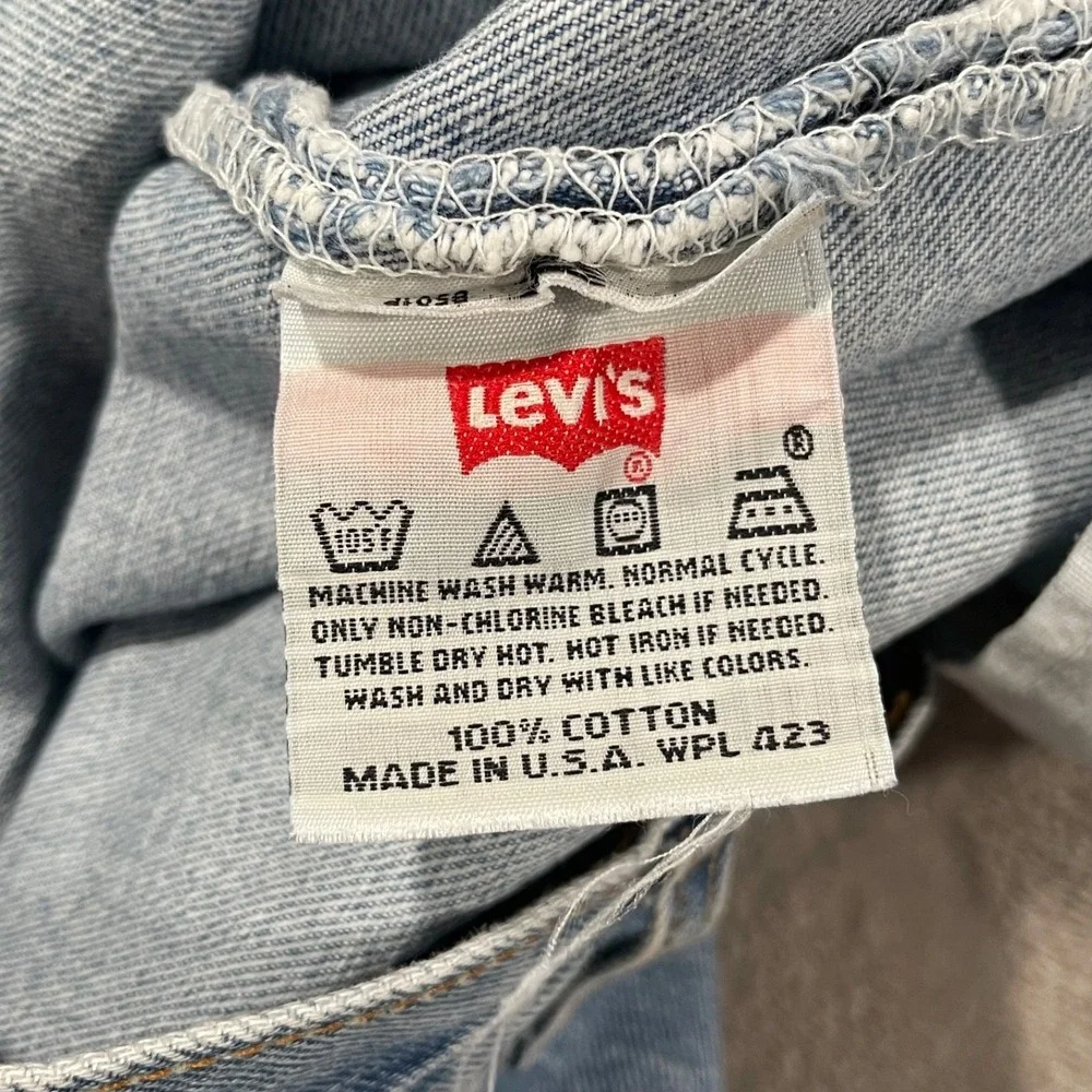 Vintage Levis 501 Jeans Mens 36x32 Blue Button Fly Made in USA Denim Light Wash