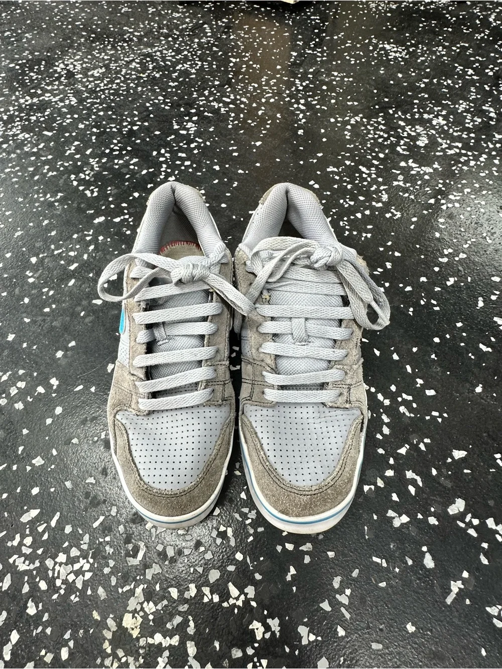 Nike youth low