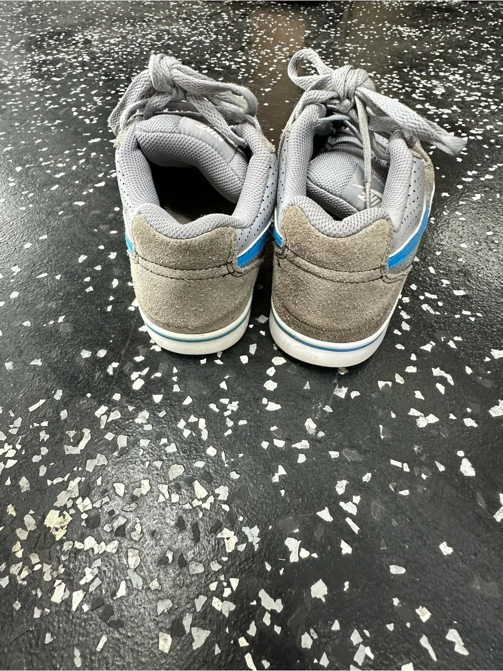 Nike youth low