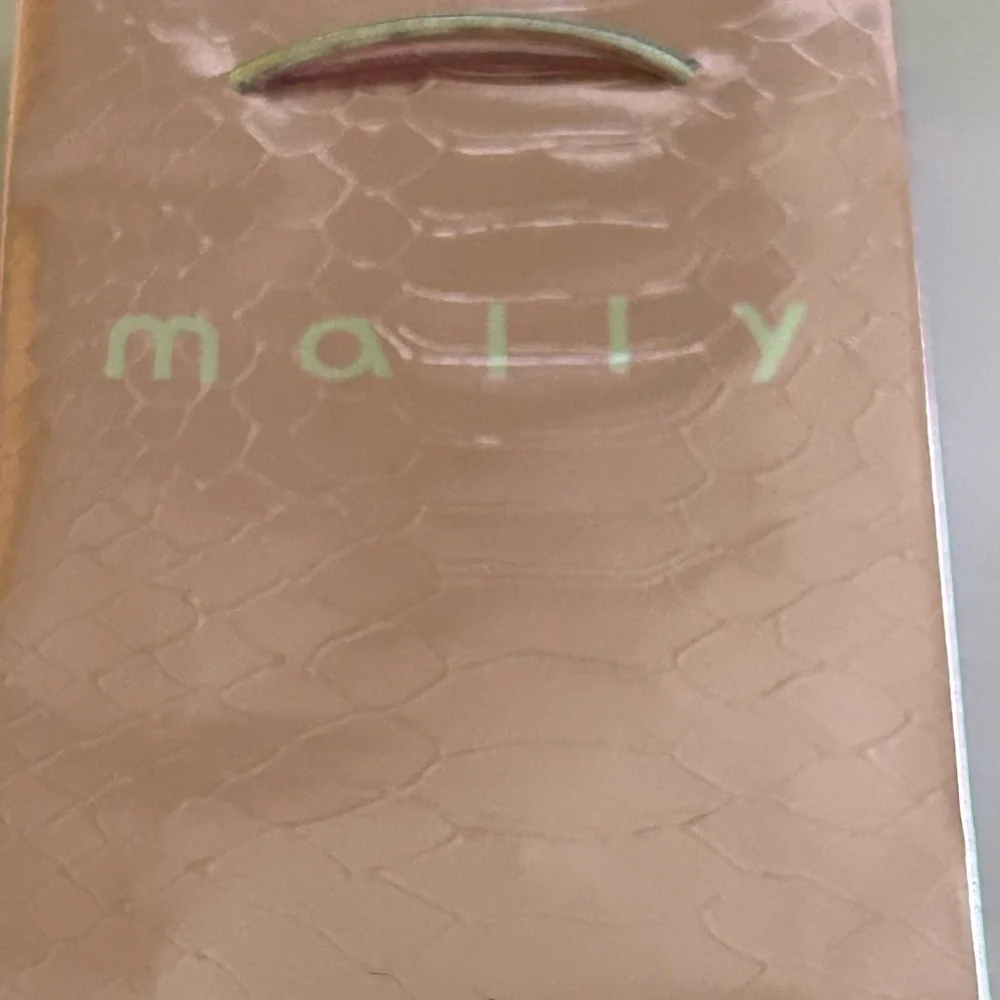 Mally Beauty be design receive
