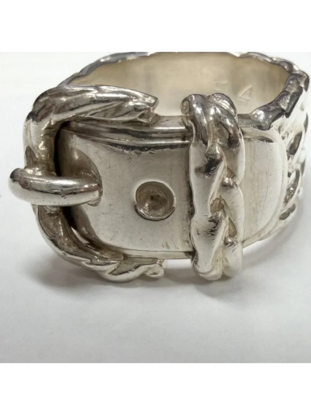 Hermes name ring