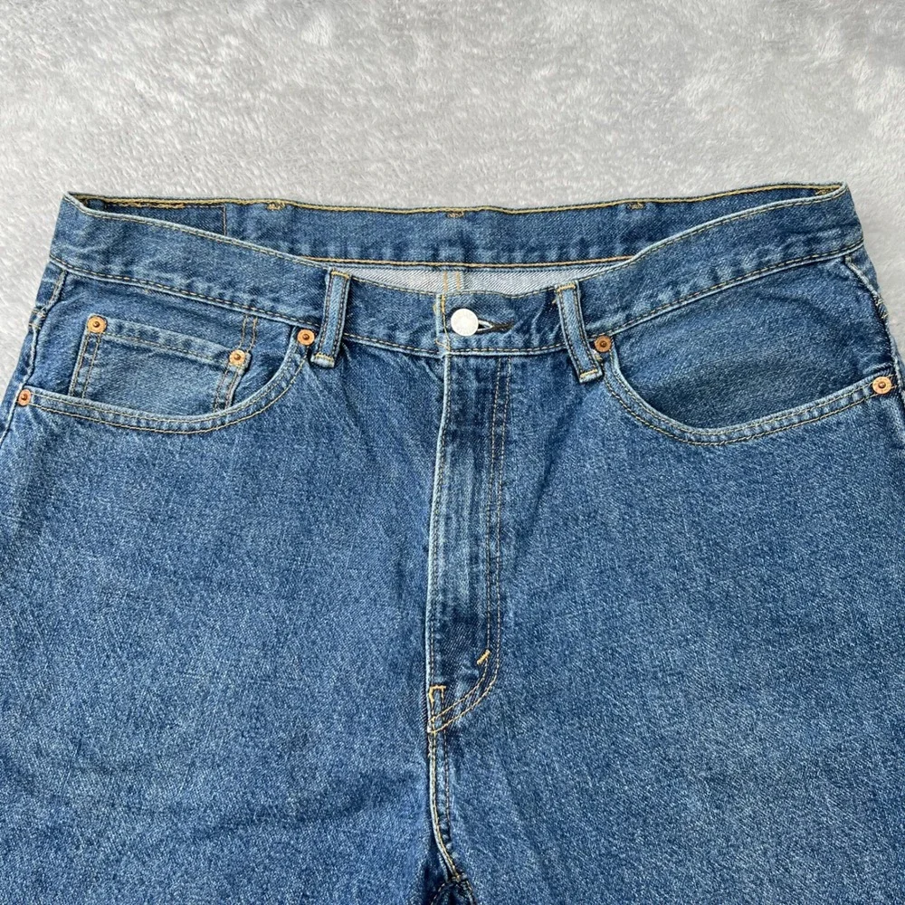 Levis levi 550