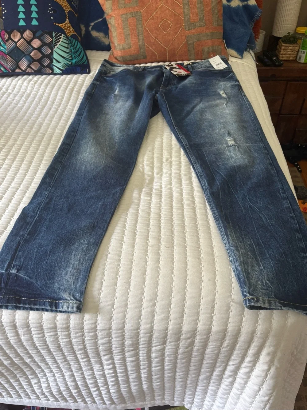 Akademiks Men's Faded Blue Relaxed Jeans
