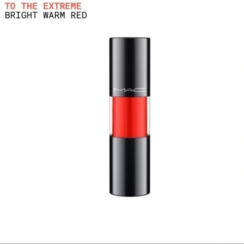 MAC Cosmetics captivate lip