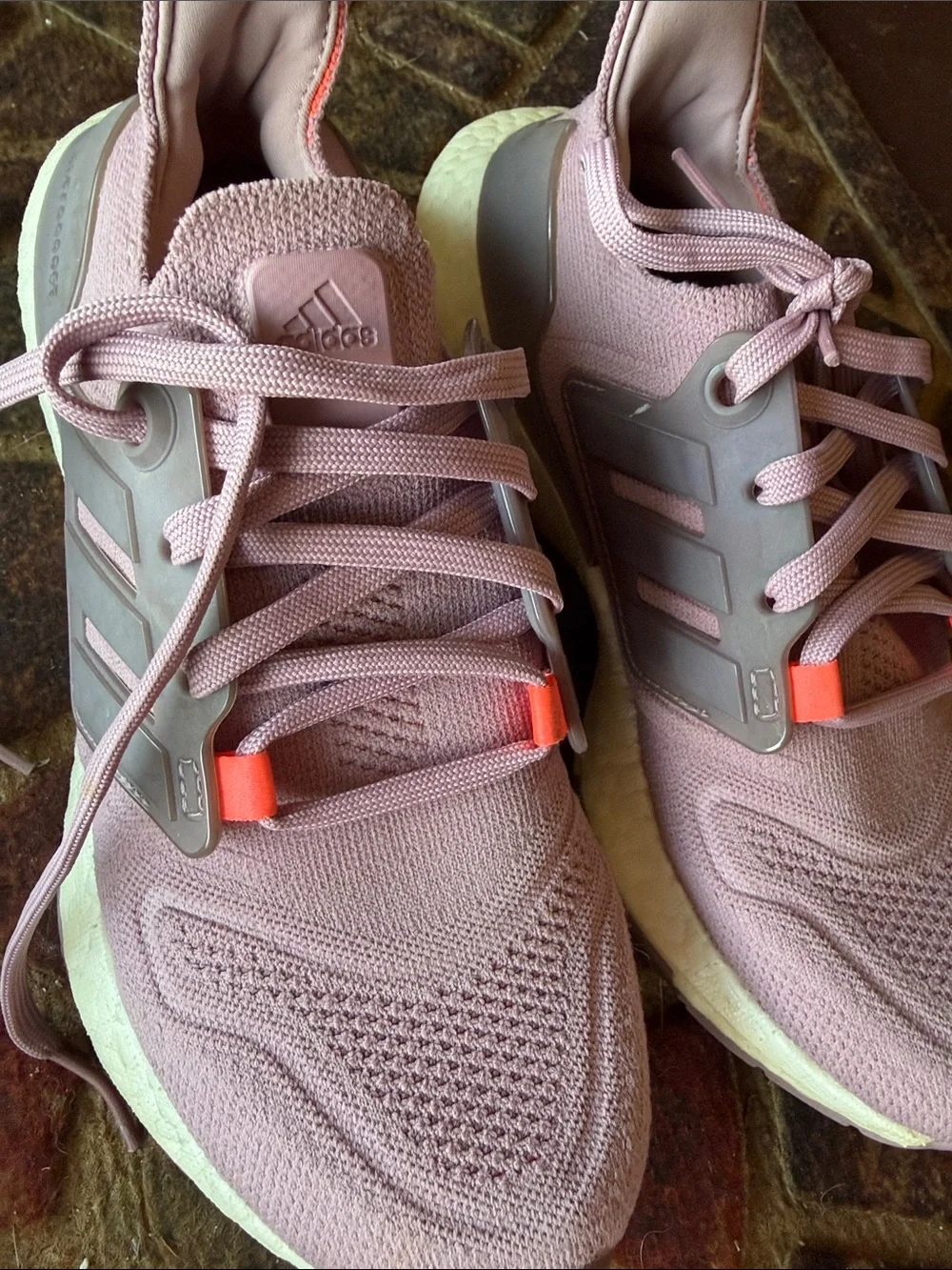 adidas lightweight knit