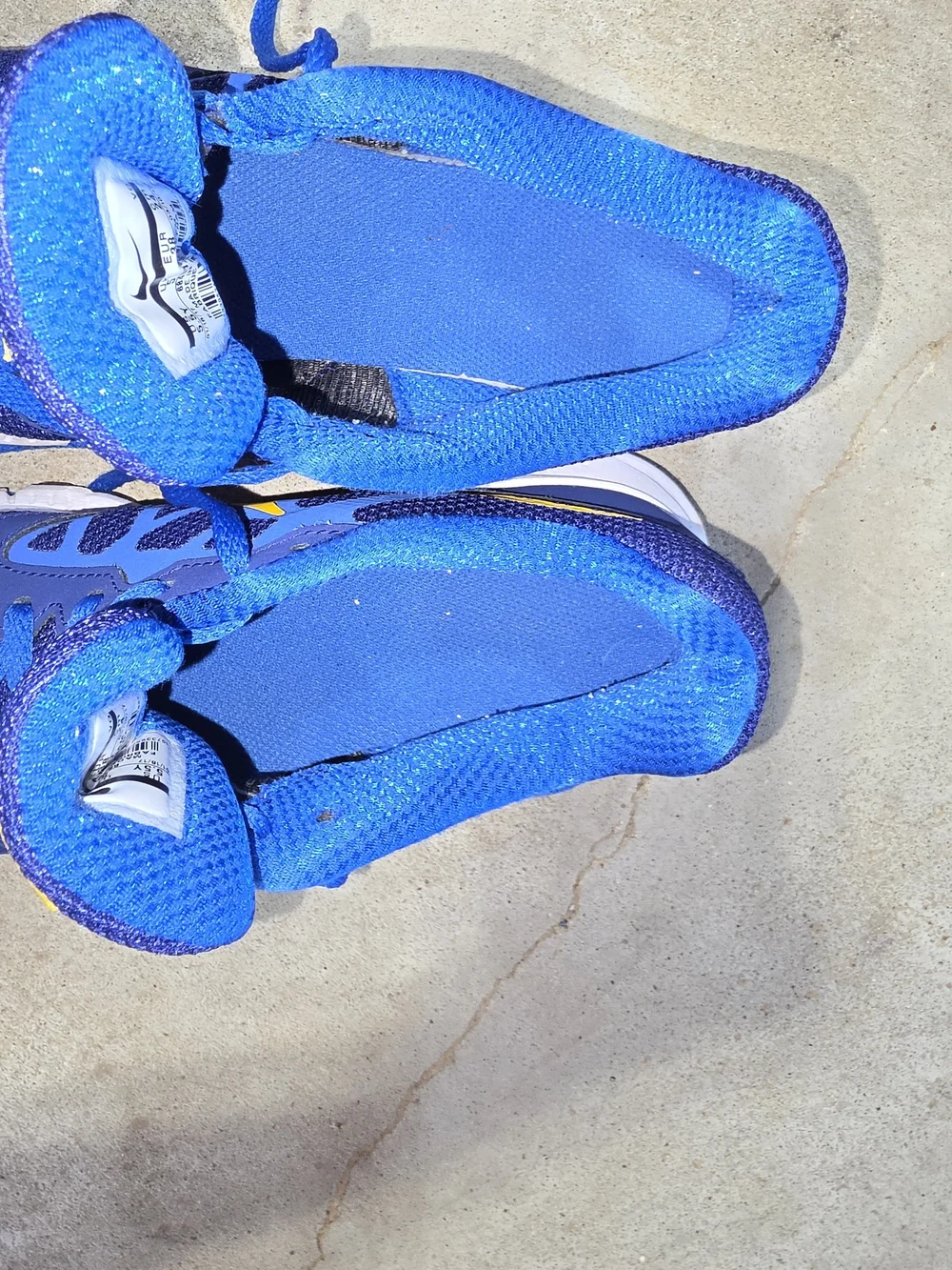 Nike lightweight trainers