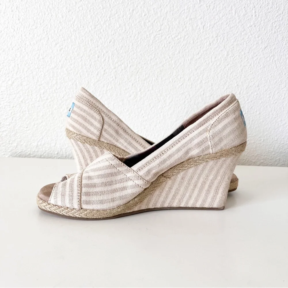 Toms Lina Wedges Beige Stripe Canvas Open Toe Size 7