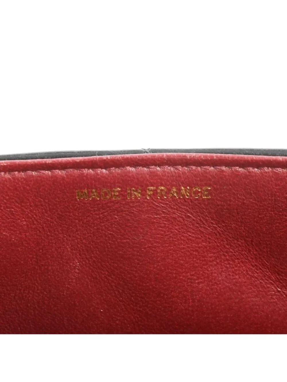 CHANEL width controlled name