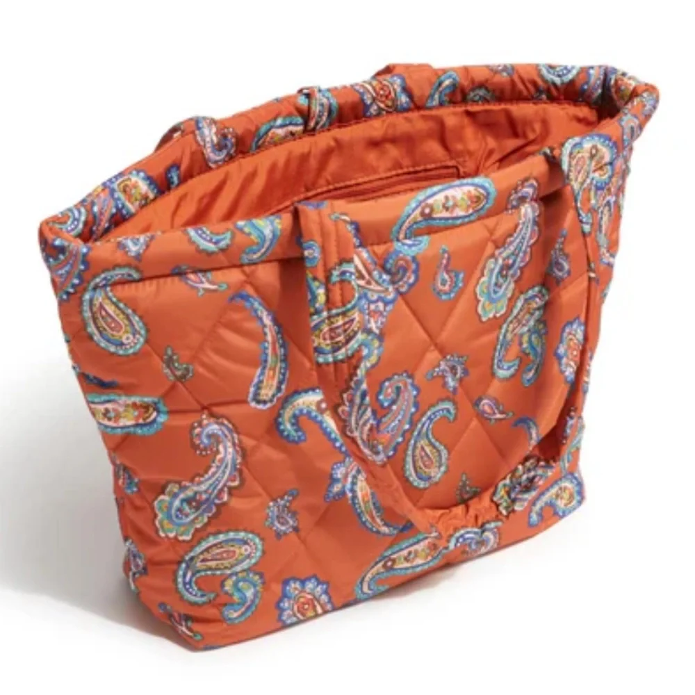 Vera Bradley pocket quilted weekend