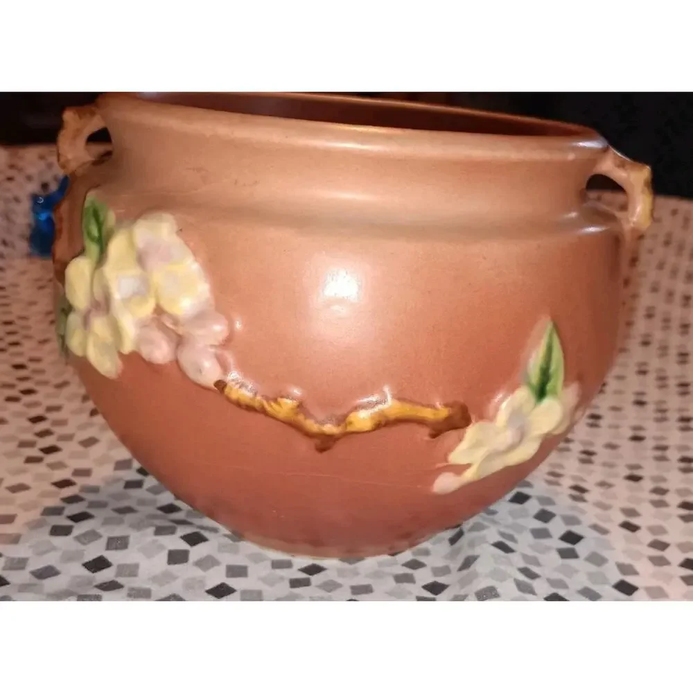 Roseville thos pottery