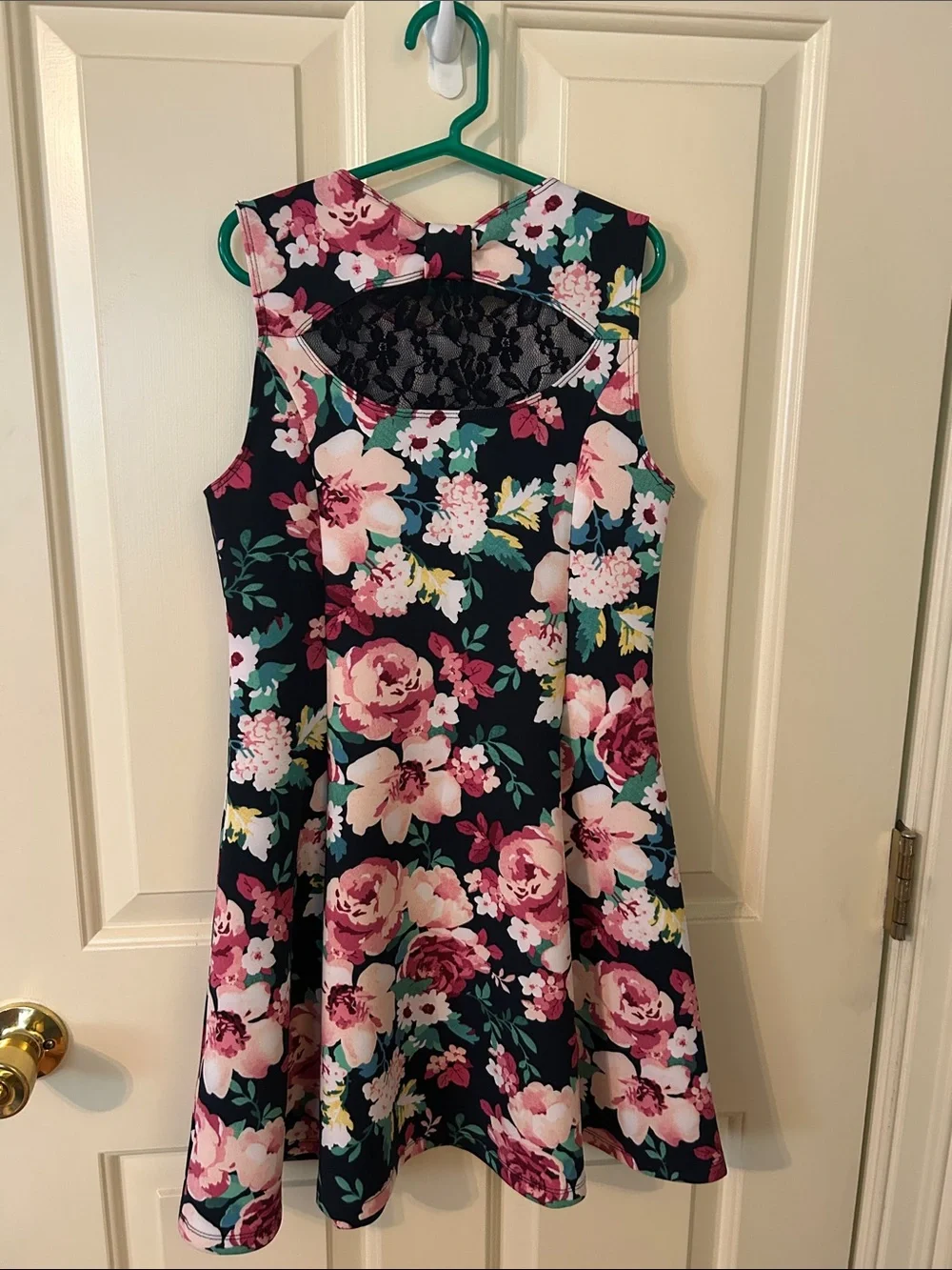 abercrombie kids sleeveless black